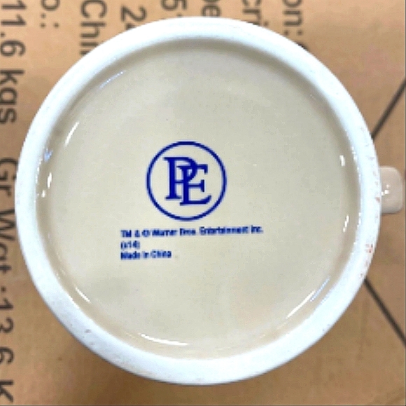 Polar Express Mug 10th Anniversary Warner Bros Embossed collectors - Picture 3 of 4